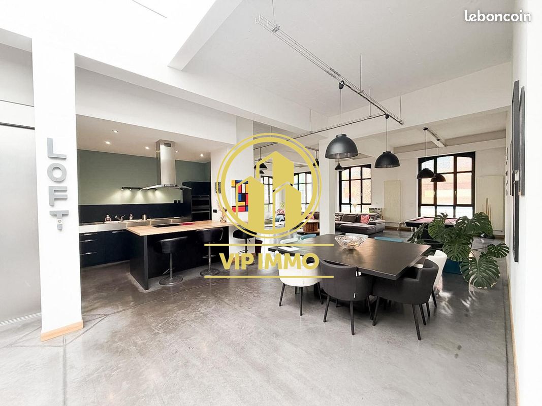 Appartement 11 pièces 251 m² · à Roubaix · 251 m² · 399 000 €