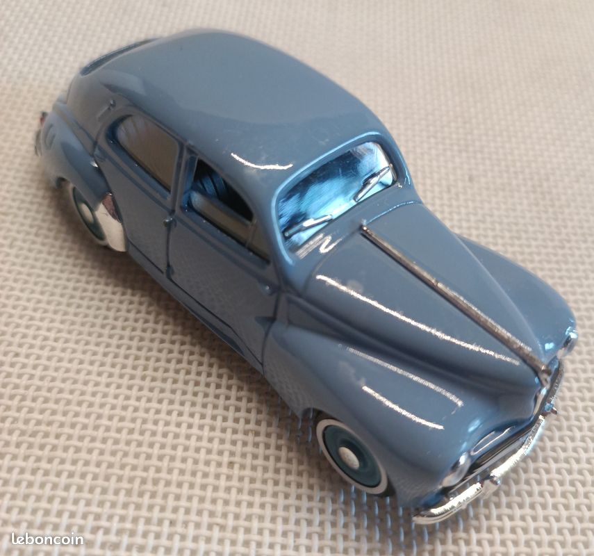 Solido 1/18 Peugeot 203 Coupé – Bleu Foncé, Roues Directionnelles, état Neuf