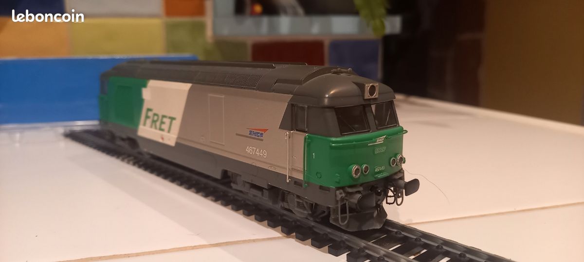 Circuit Ferroviaire HO MKD Circuit Entrepôt Fret SNCF - Maquette HO 1
