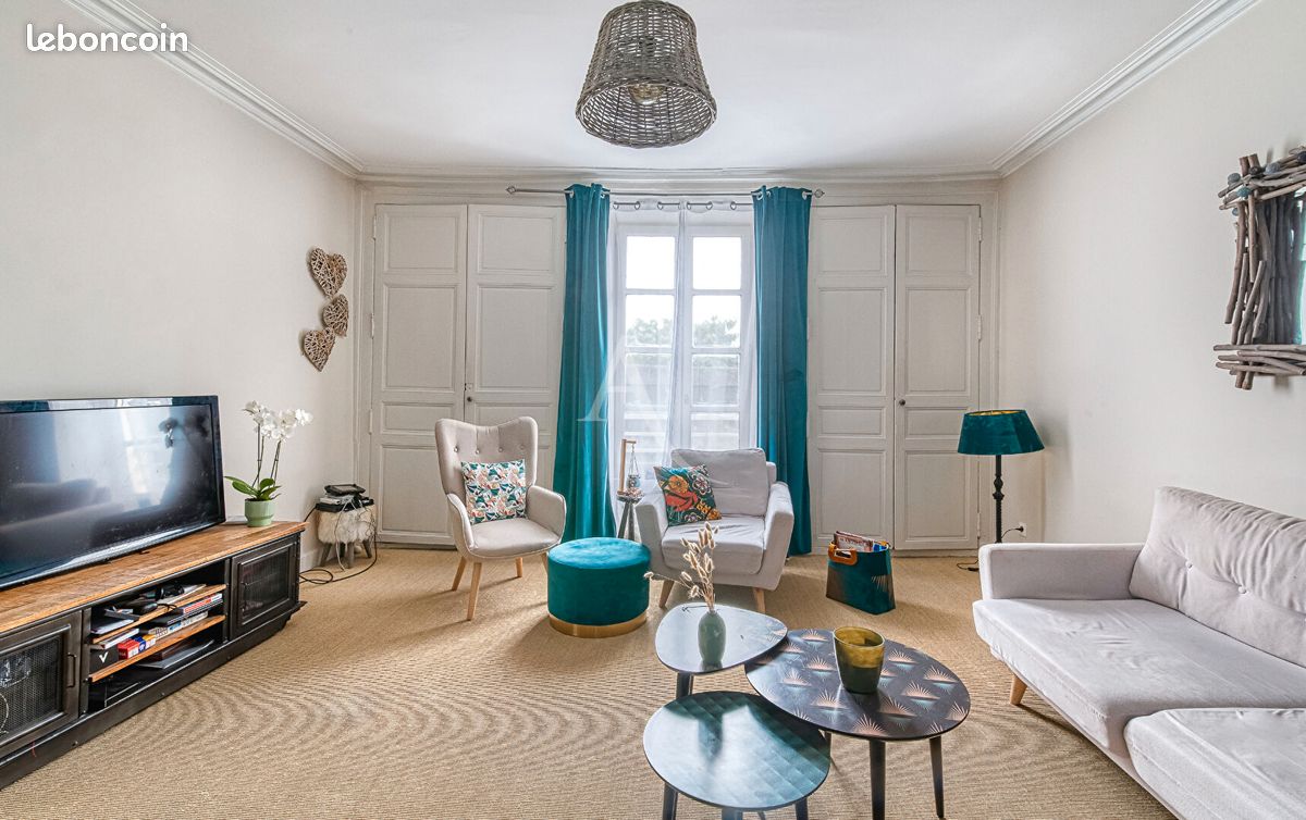 Maison 6 pièces 147 m² · à Segré-en-Anjou Bleu · 147 m² · 171 400 €