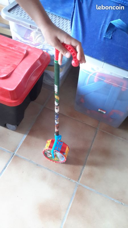 Petite canne roulante Mickey (image 2)