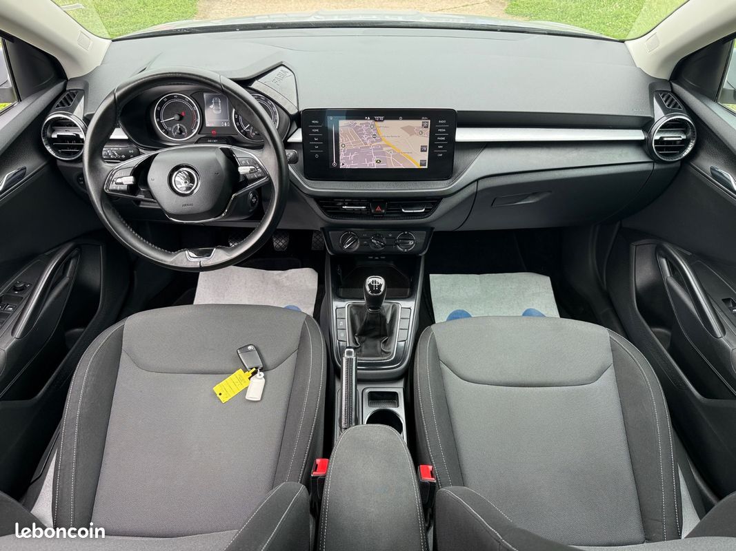 SKODA FABIA 1.0 Ambition 80 ch BVM5 TVA RECUPERABLE (image 5)