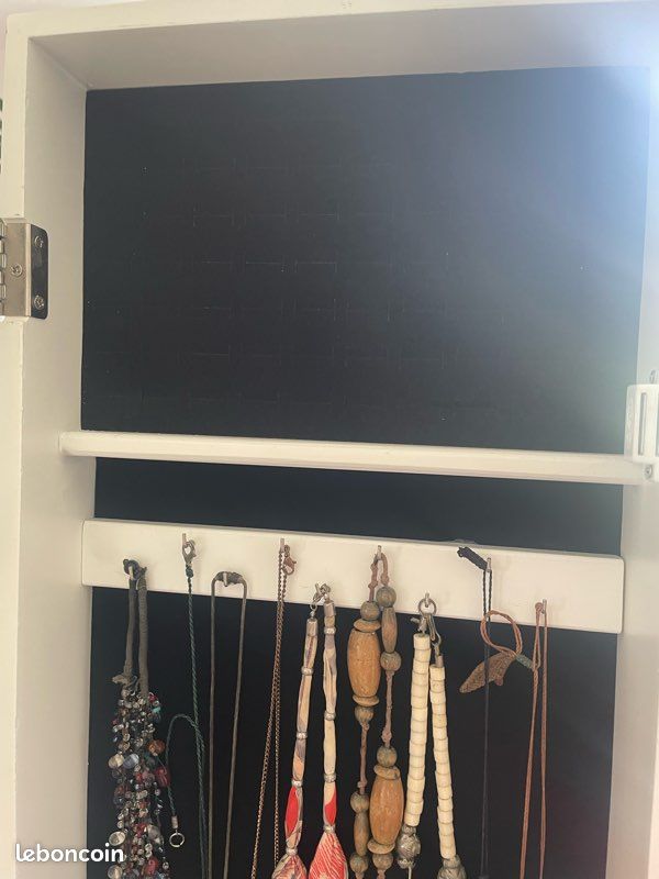 Miroir porte-bijoux (image 5)