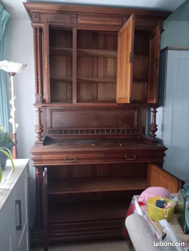 Buffet ancien style Henri 2 (image 1)