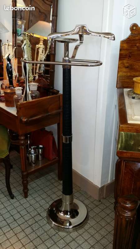 Valet de chambre métal chromé et cuir (image 1)