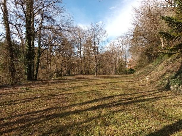 Agen proche centre 2200m2