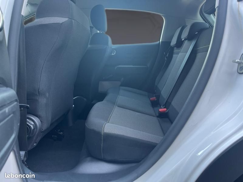 Citroen C3 1.2 PureTech 83ch S&S C-Series 123g (image 14)