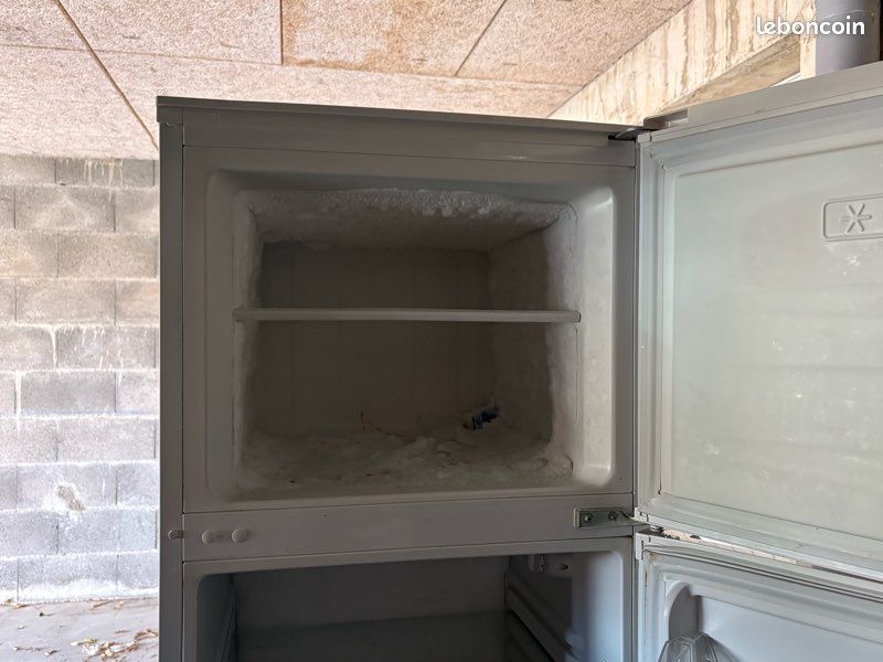 Réfrigérateur LISTO 2 portes – Bon éta (image 2)