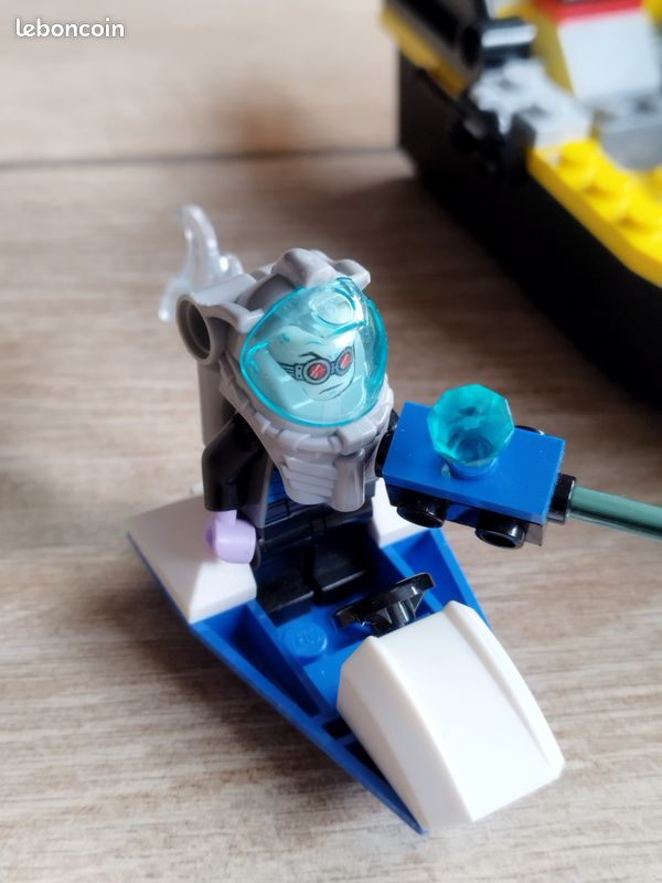 Lego Junior 10737 Batman contre Mr Freeze (image 3)