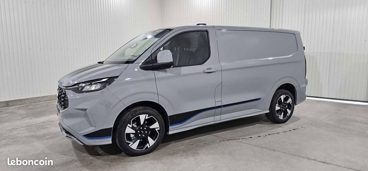 Ford Transit Custom FOURGON 320 L1H1 2.0 ECOBLUE 170 CH BVA8 SPORT (image 1)