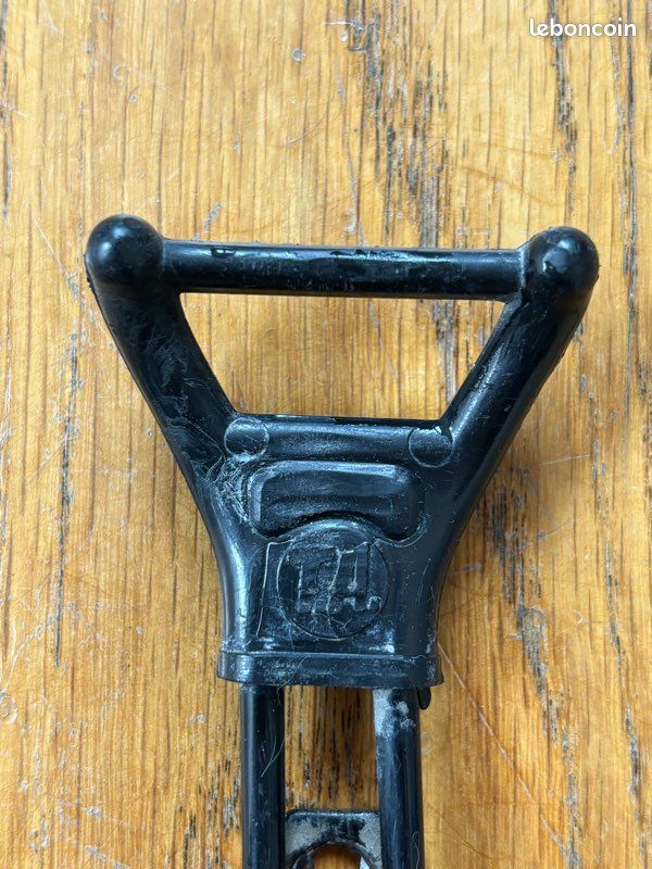Porte bidons - Spécialités TA - 83600 - Troc Vélo
