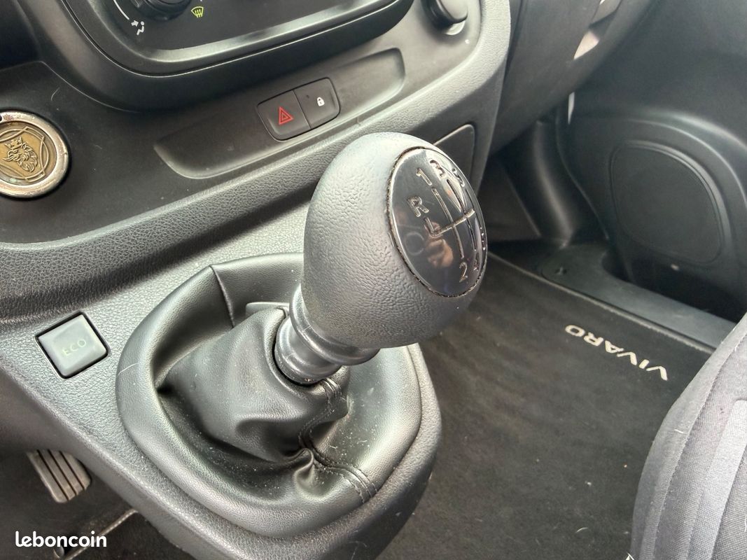 OPEL VIVARO VU FOURGON 1.6 CDTI 115CH 2900 L2H1 LONG - AMÉNAGER VANMANIA - FRIGO - BANQUETTE/LIT - RÉGULATEUr (image 29)