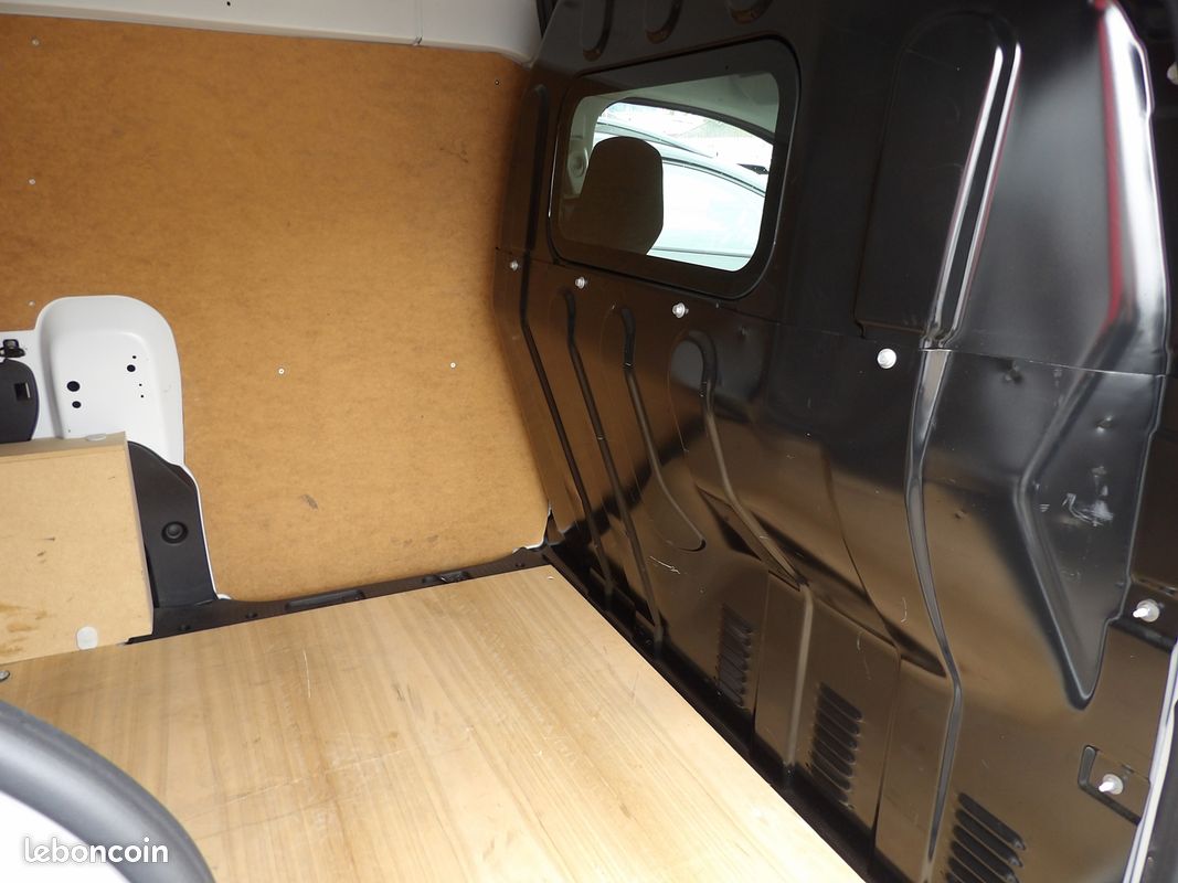 Renault EXPRESS VAN 1.5 BLUE DCI 95CH CONFORT (image 6)