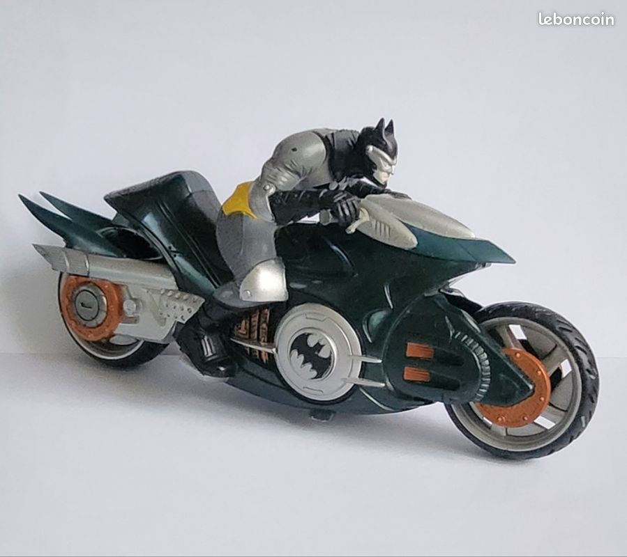 Batman moto (image 2)