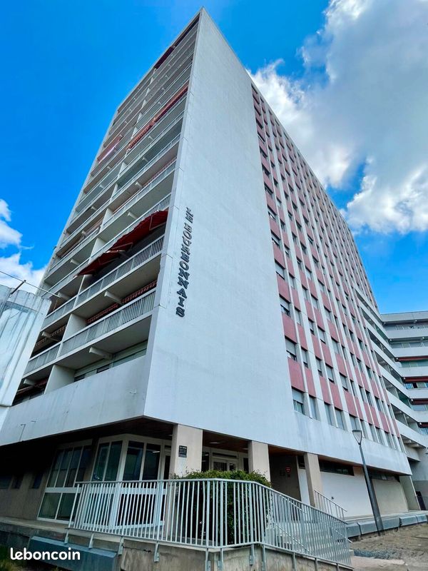 Appartement 3 pièces 74 m² · à Montluçon · 74 m² · 14 000 €