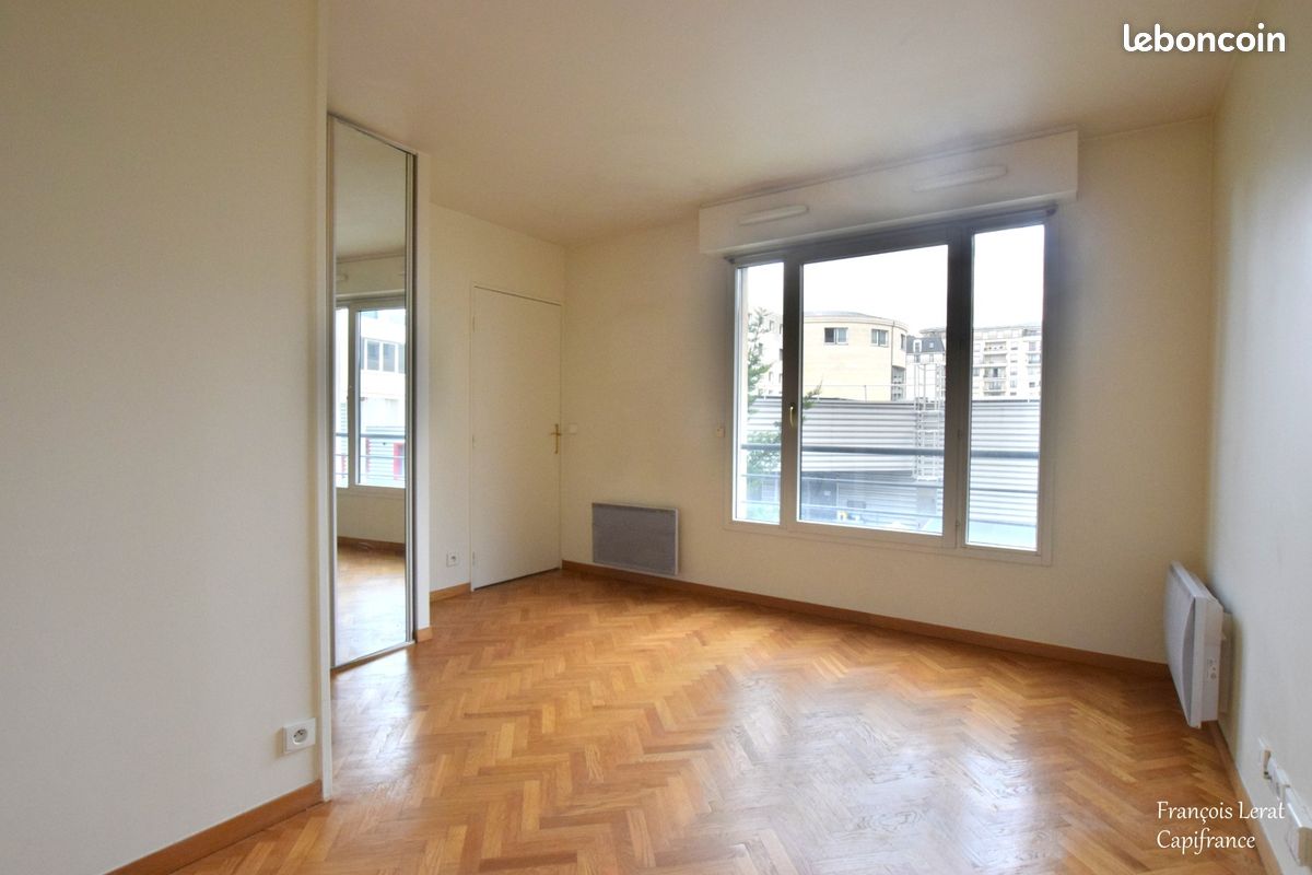 Appartement 1 pièce 21 m² · à Issy-les-Moulineaux · 21 m² · 882 €/mois