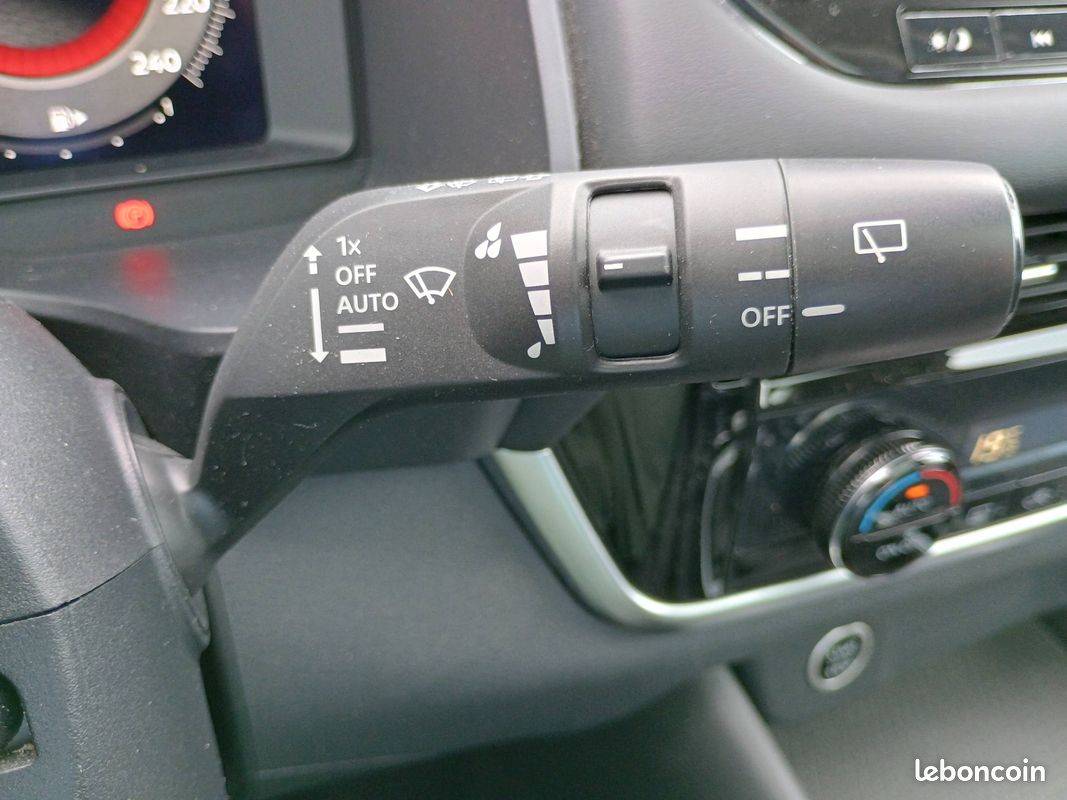 NISSAN Qashqai Mild Hybrid 140 ch N-Style (image 29)