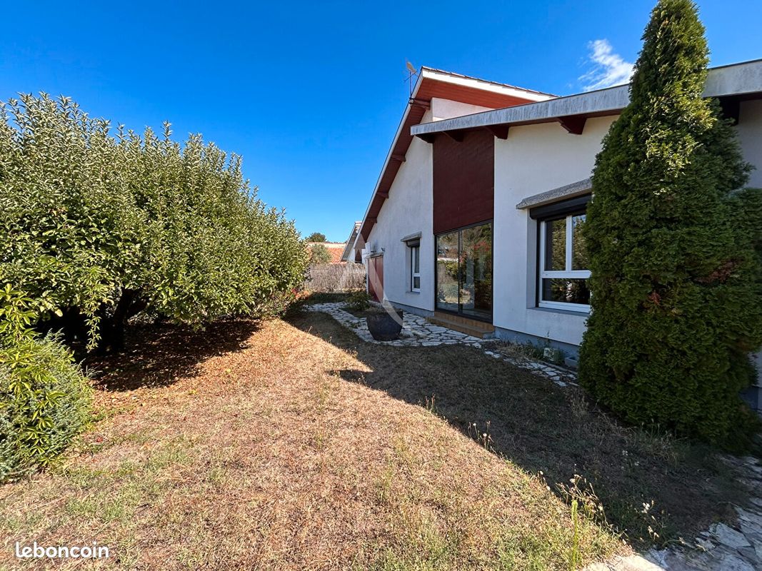 Maison 7 pièces 127 m² · à Saint-Médard-en-Jalles · 127 m² · 389 000 €