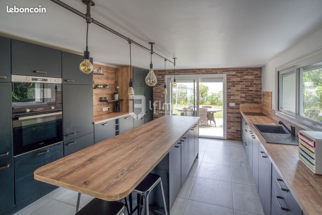Maison 5 pièces 127 m² - Royan 17200 (image principale 2)