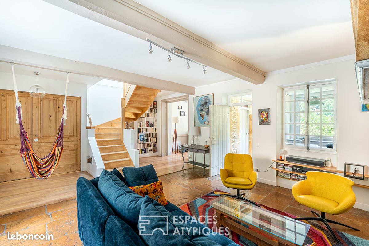 Maison 6 pièces 130 m² · à Porte des Pierres Dorées · 130 m² · 450 000 €