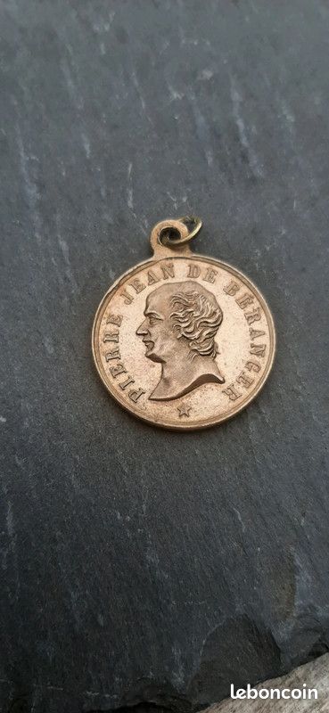 Médaille ancienne Pierre Jean de Bérenger (image 1)