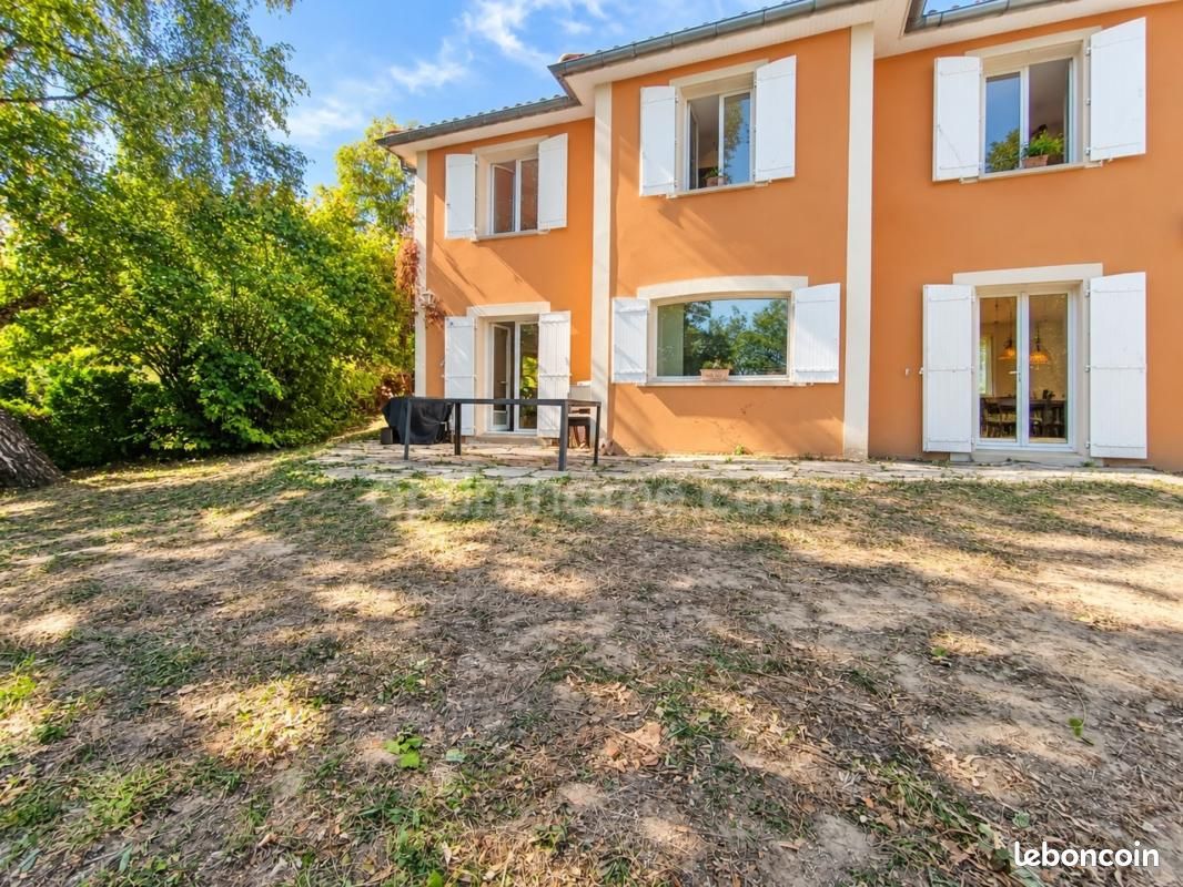 Maison 7 pièces 172 m² · à Collonges-au-Mont-d'Or · 172 m² · 790 000 €