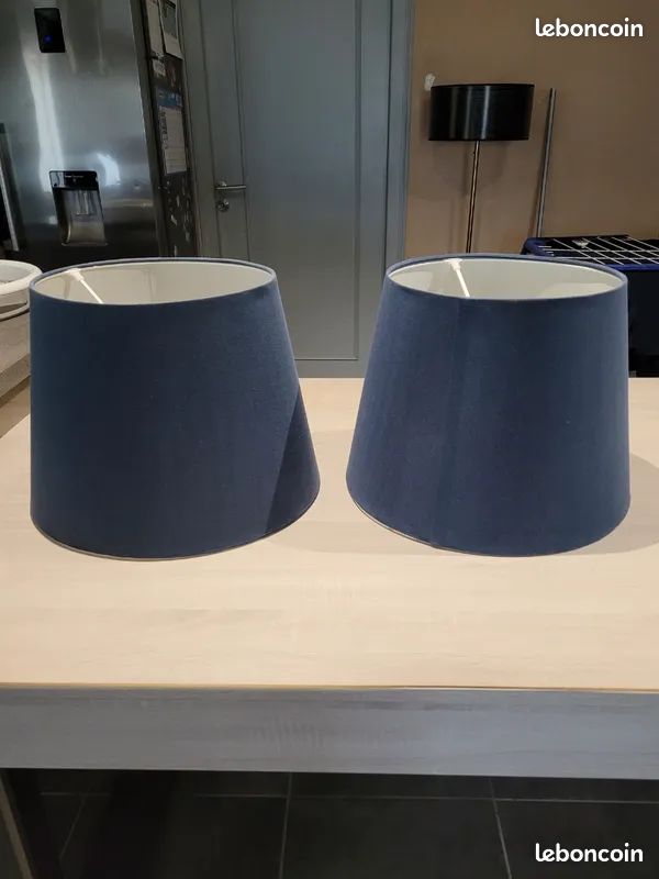 Abat-jour Ikéa bleu (image 1)