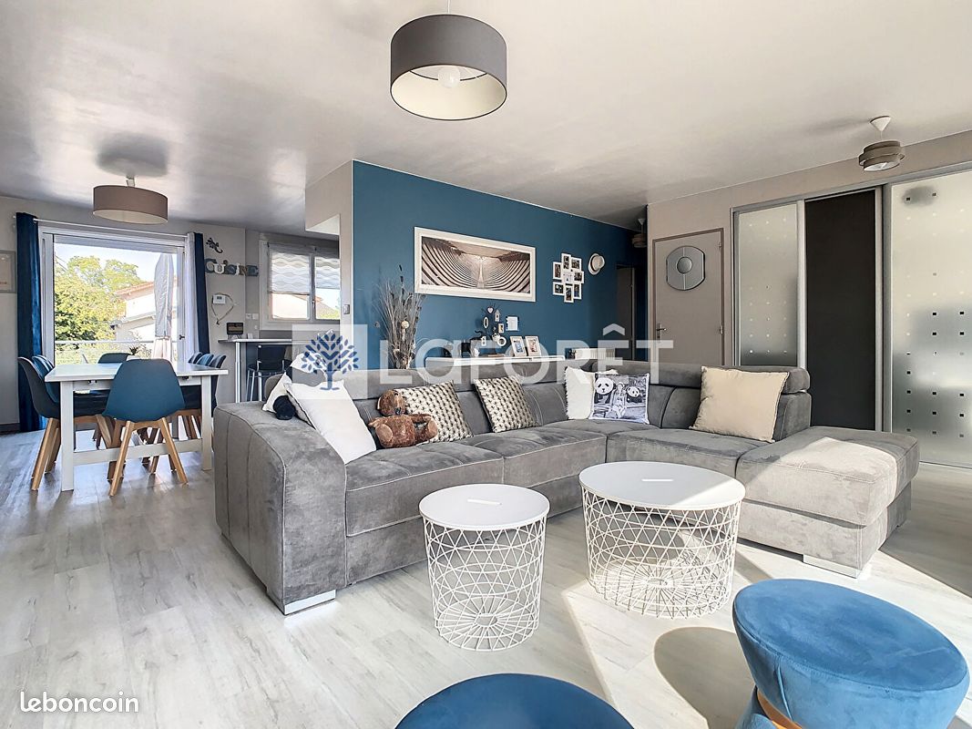 Pavillon 6 pièces 87 m² - Thouars 79100 (image principale 3)