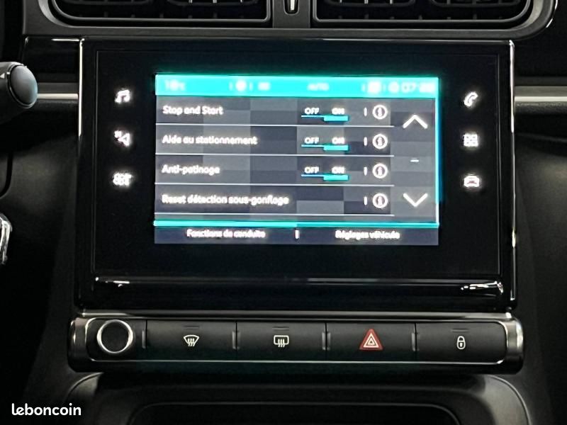 Citroen C3 Essence 110 Feel GPS Radar Recul Clim Auto Régulateur (image 20)