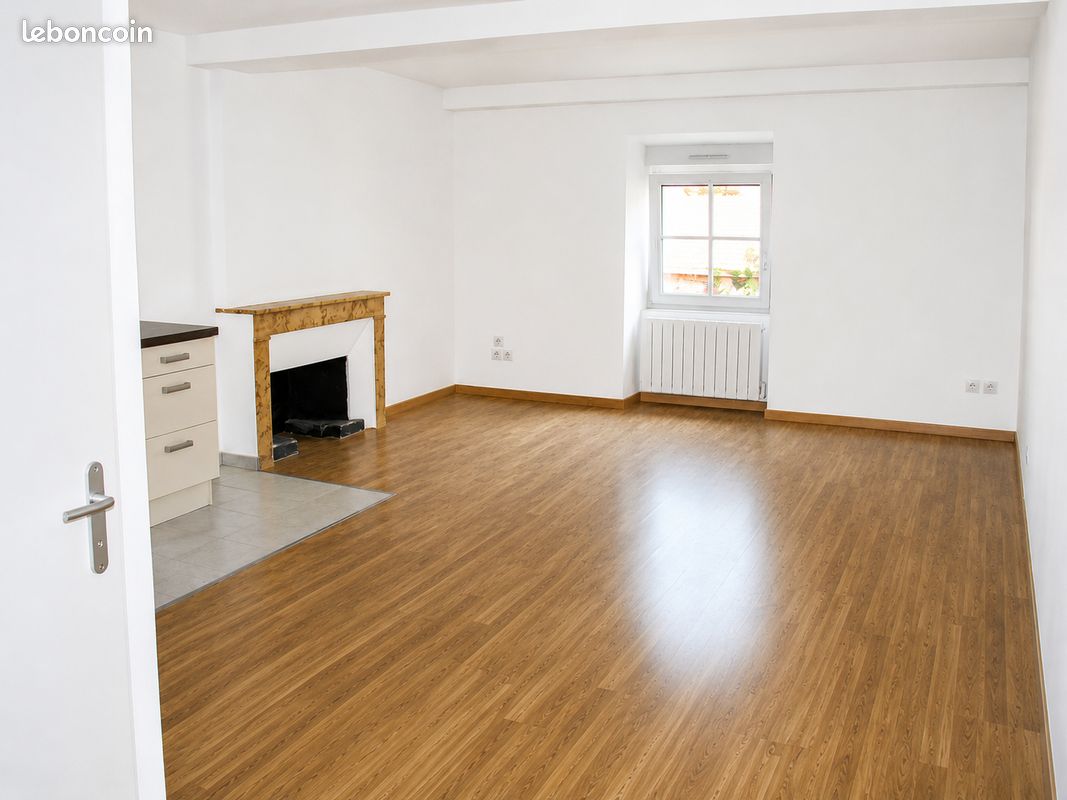Appartement 1 pièce 32 m² · à Bourgoin-Jallieu · 32 m² · 590 €