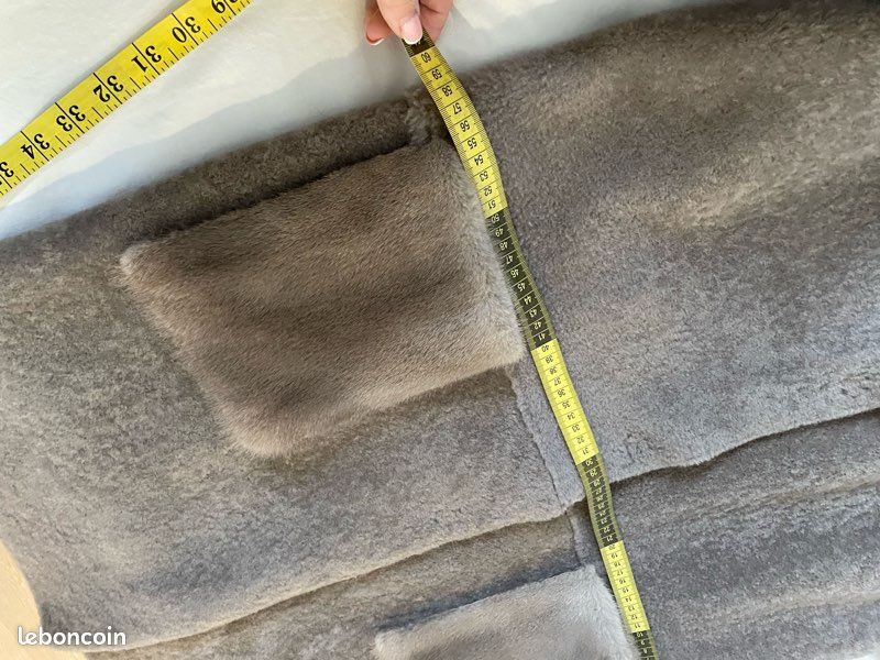 Manteau en fourrure avec une capuche en laine Manzoni 24 (image 17)