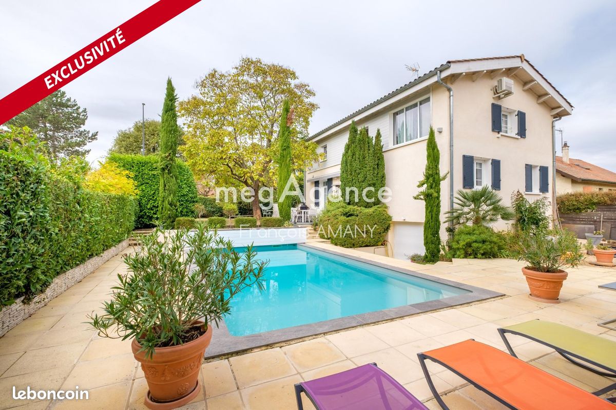 Maison 6 pièces 200 m² · à Dommartin · 200 m² · 820 000 €