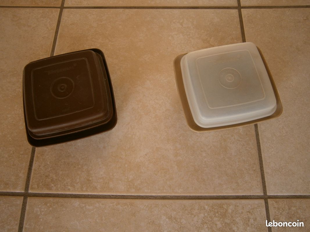 Petites Boîtes Tuperware (image 1)