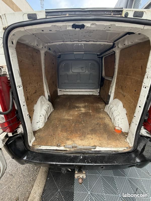 Citroën Jumpy 2.0 HDi 128 CV L1H1Business Fourgon (image 8)