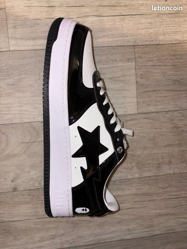 Bape STA Noir et Blanc (image 2)