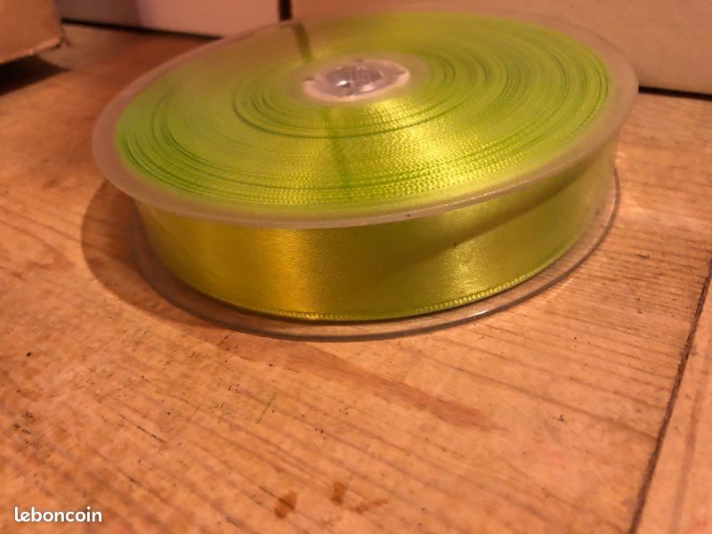 Bolduc satin (image 1)