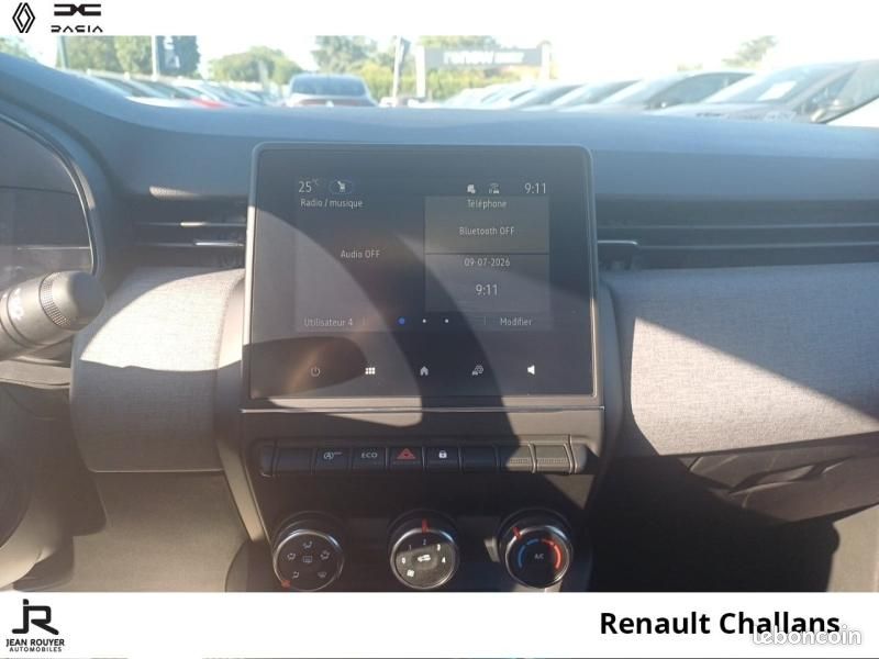 Renault Clio 1.5 dCi 100ch Evolution - 25 (image 16)