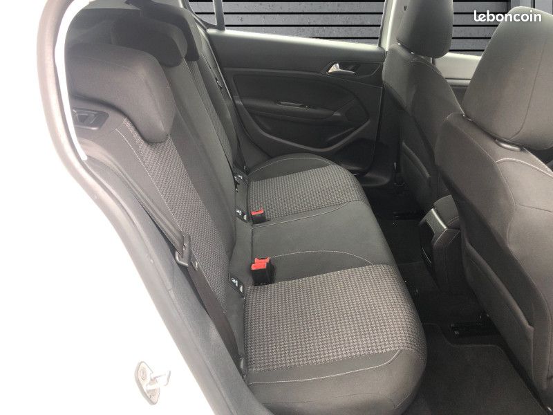 Peugeot 308 1.5 BLUEHDI 130CH S&S ACTIVE (image 9)