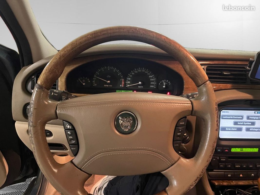 Jaguar s-type jaguar 4.2 300 se plus bva (image 15)