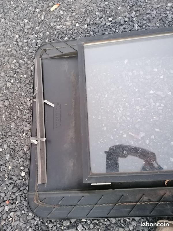 Vends fenêtre de toit velux (image 2)