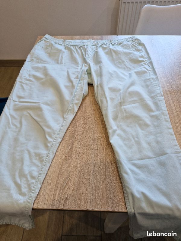 Pantalon vert pale (image 1)