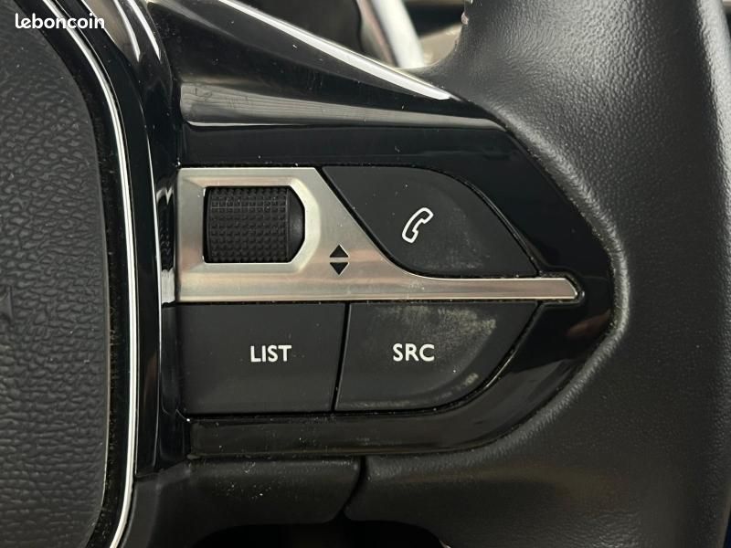 Peugeot 3008 1.2 PureTech 130ch S&S Style EAT8 (image 16)