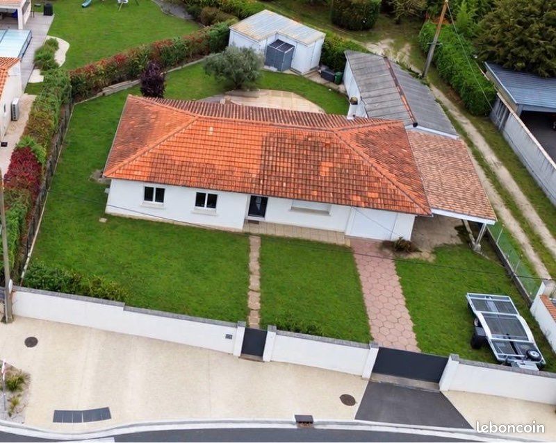Maison 4 pièces 111 m² · à Ambarès-et-Lagrave · 111 m² · 310 000 €