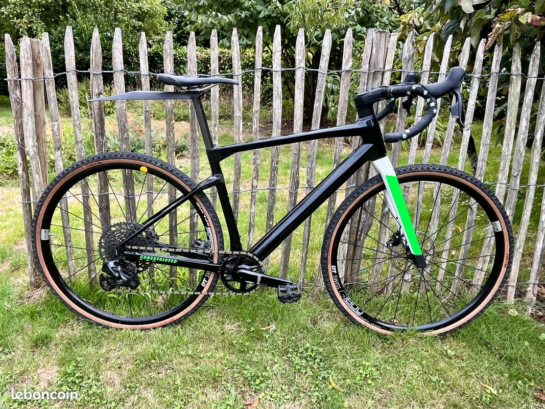 Trouvaille : Gravel BMC urs 01 carbone sram axs - taille M