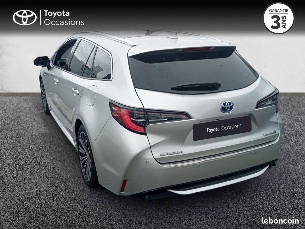 Toyota Corolla Touring Spt 184h Design MY21 (image 2)
