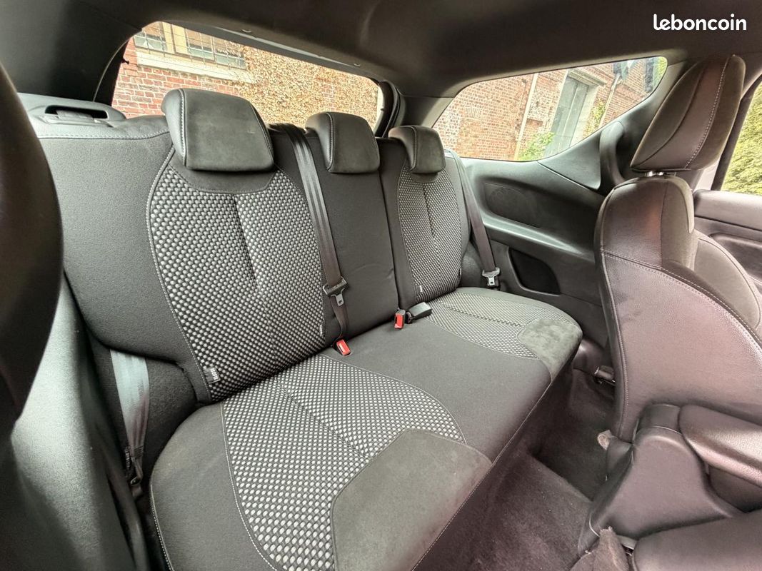 DS DS3 1.6 e-HDi FAP- GARANTIE 2 ans - 110 BERLINE Sport Chic PHASE 1 (image 12)