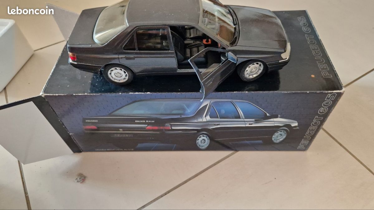 Peugeot 605 SV 24 Gris Anthracite - Solido 1/18 - Voiture Miniature De Collection