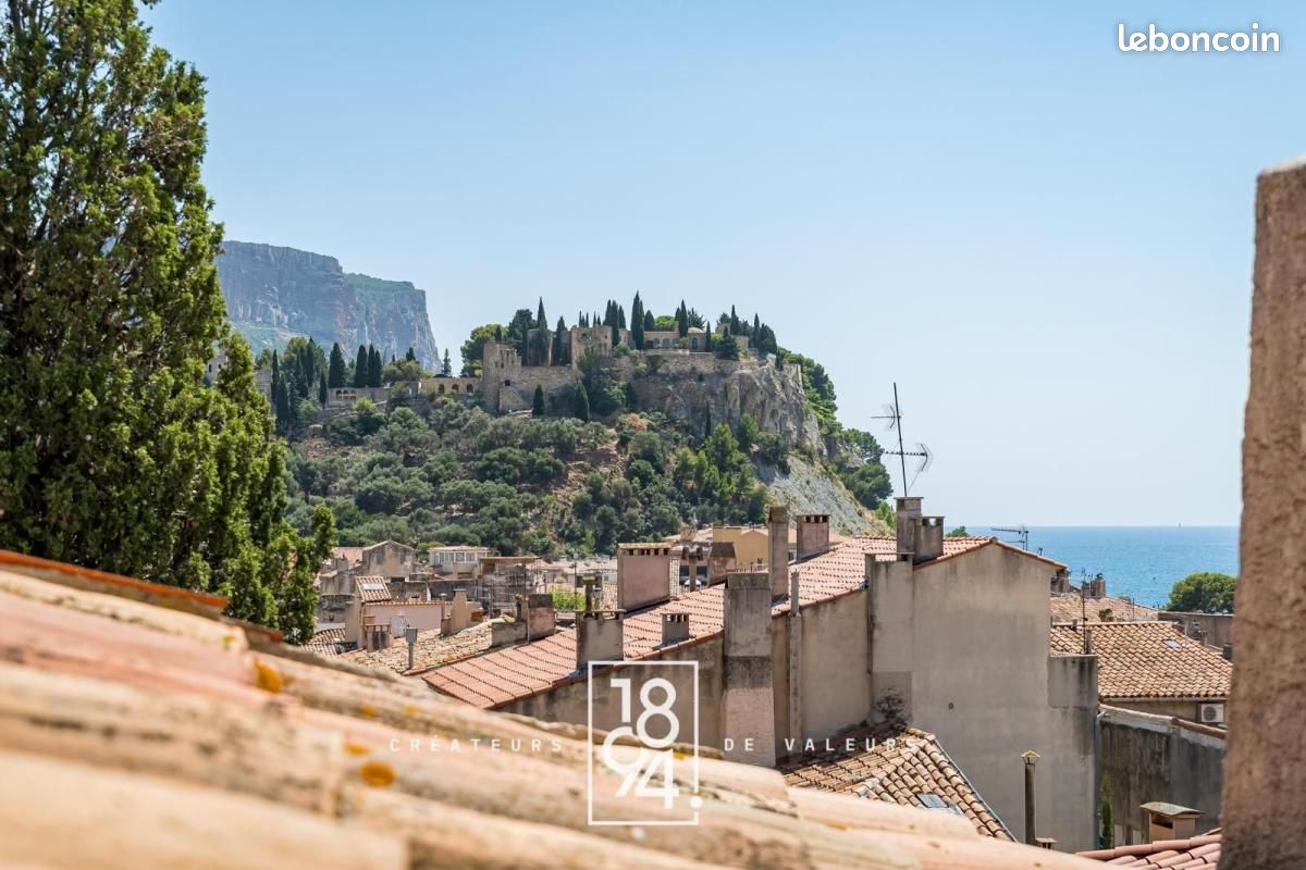 Appartement 3 pièces 74 m² · à Cassis · 74 m² · 299 000 €
