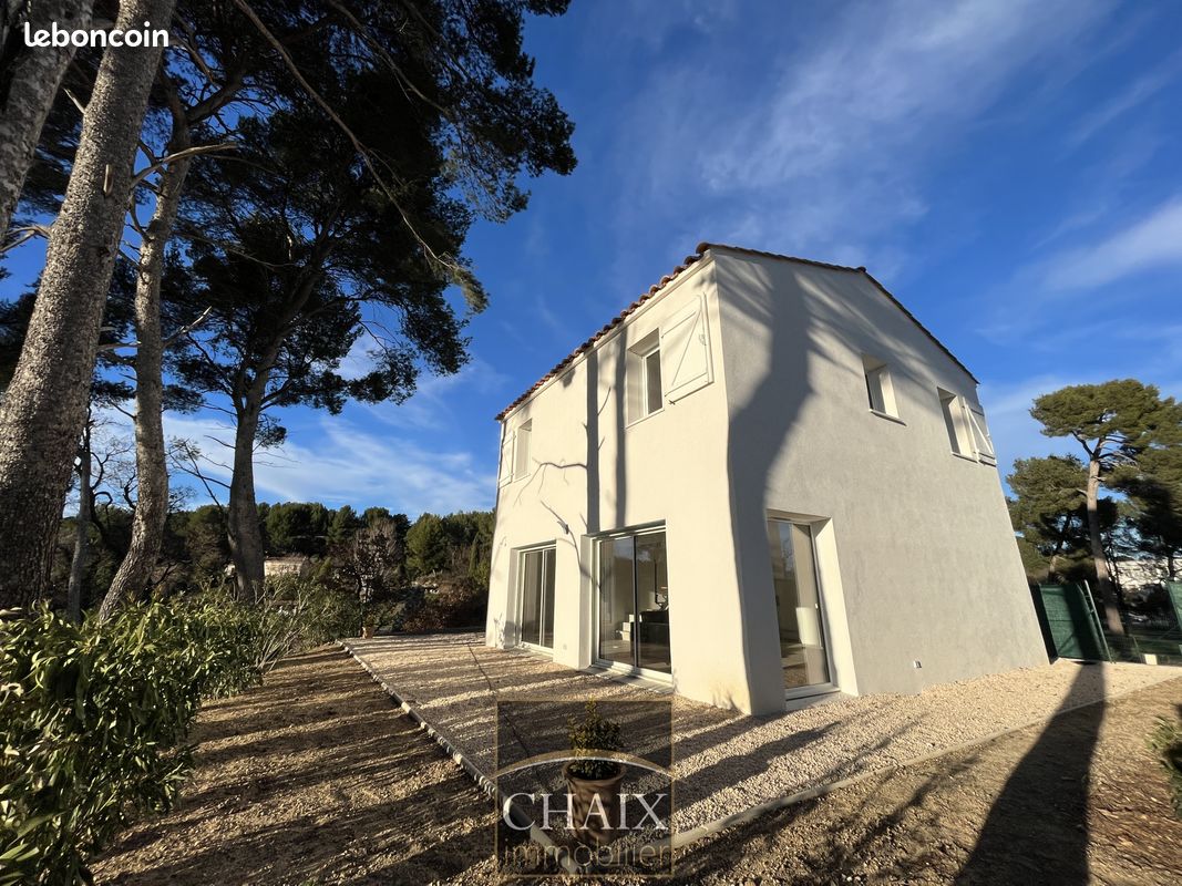 Maison 5 pièces 100 m² · à Aubagne · 100 m² · 1 767 €/mois