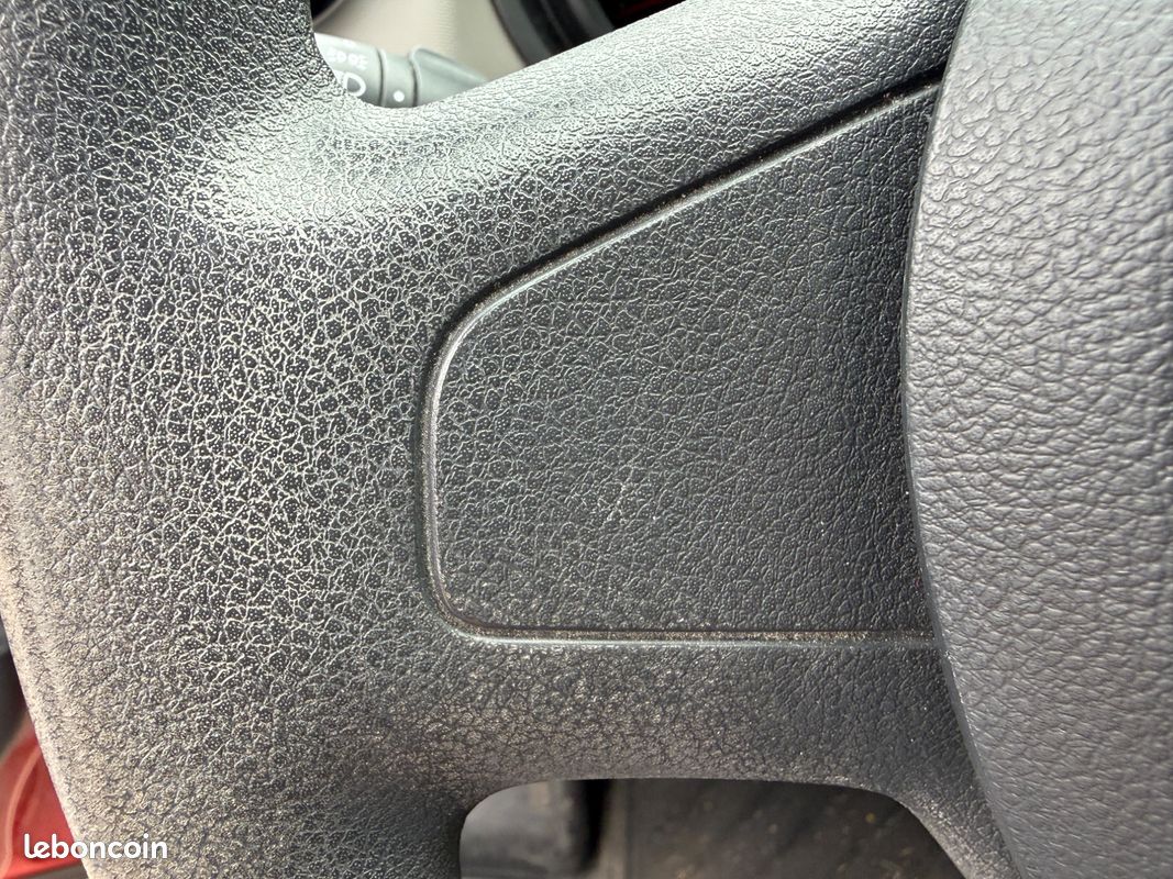Renault trafic combi 1.6 dci 95ch l1 energy zen - climatisation - bluetooth - centralisation (image 22)